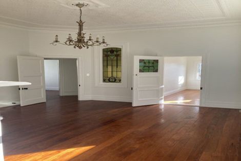 Photo of property in 74 Esplanade Road, Mount Eden, Auckland, 1024