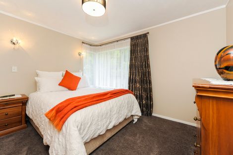 Photo of property in 103 Wirihana Road, Titirangi, Auckland, 0604