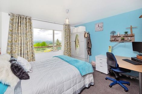 Photo of property in 69 Pipitiwai Drive, Helensville, Kaukapakapa, 0871