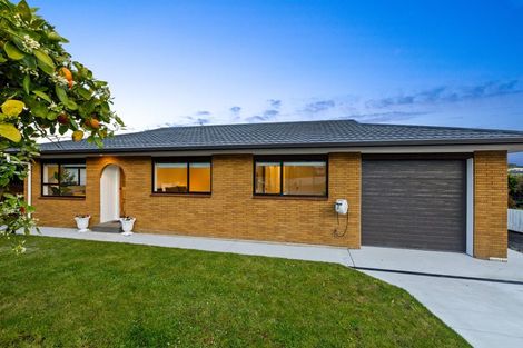 Photo of property in 1/30 Fairway Avenue, Red Beach, 0932