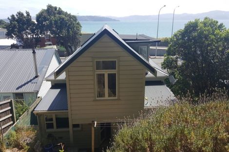 Photo of property in 69 Muritai Road, Eastbourne, Lower Hutt, 5013