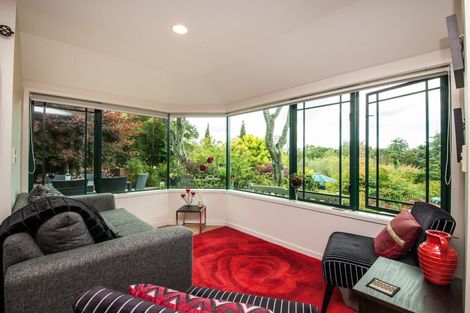 Photo of property in 7 The Oaks, Awapuni, Palmerston North, 4412