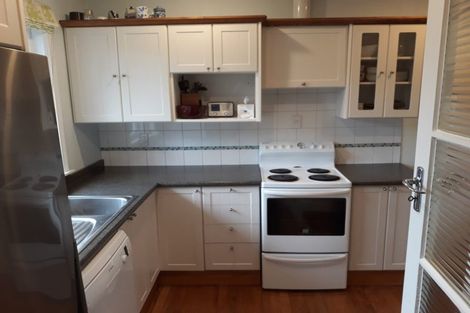 Photo of property in 14 Manor Place, Bryndwr, Christchurch, 8053