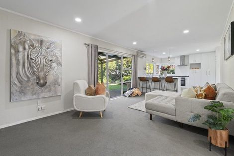 Photo of property in 13 Kuripaka Crescent, The Gardens, Auckland, 2105
