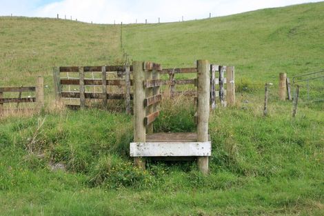 Photo of property in 862 Mountain Road, Waiongana, Inglewood, 4389