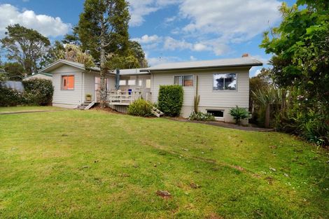 Photo of property in 38 Konini Road, Titirangi, Auckland, 0604