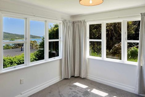 Photo of property in 10 Kiriwai Road, Paremata, Porirua, 5024