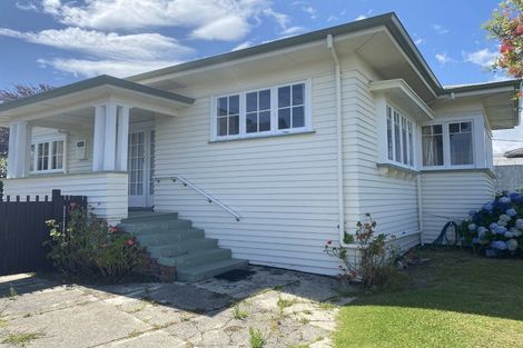 Photo of property in 3 Marine Terrace, Bayswater, Auckland, 0622