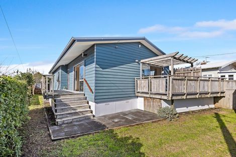 Photo of property in 3 Gazelle Avenue, Beach Haven, Auckland, 0626