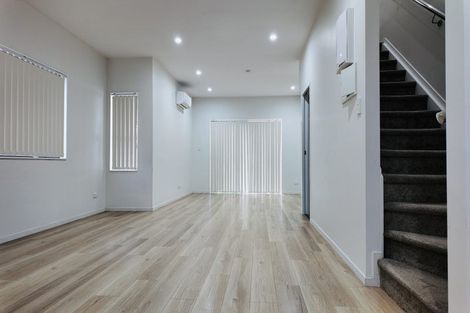 Photo of property in 3b Putiputi Way, Papakura, 2110