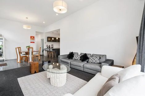 Photo of property in 12 Liberation Road, Papakura, 2110