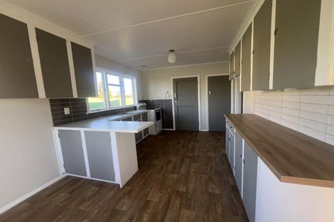 Photo of property in 15 Laird Street, Castlecliff, Whanganui, 4501