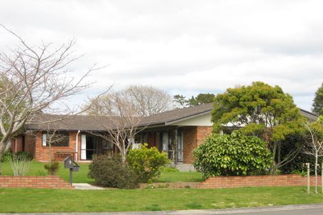 Photo of property in 3 Hunter Place, Merrilands, New Plymouth, 4312