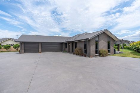 Photo of property in 25 Aquila Crescent, Rototuna North, Hamilton, 3210