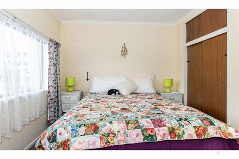 Photo of property in 5-5a Rugby Street, Waimate, 7924