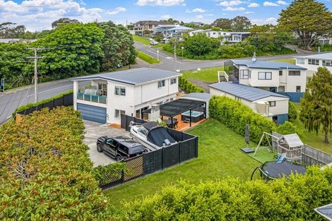 Photo of property in 267 Vipond Road, Stanmore Bay, Whangaparaoa, 0932