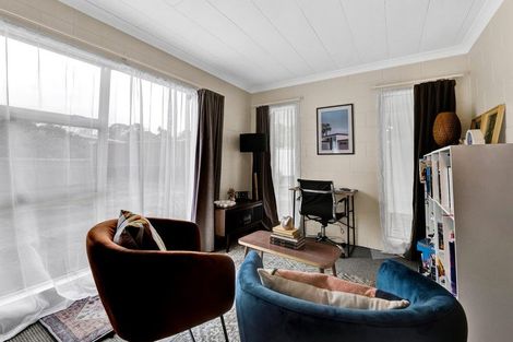 Photo of property in 15a Thames Street, Welbourn, New Plymouth, 4310