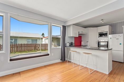 Photo of property in 24 Tawa Street, Edgecumbe, 3120