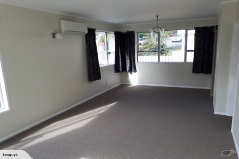 Photo of property in 2a Rajkot Terrace, Broadmeadows, Wellington, 6035