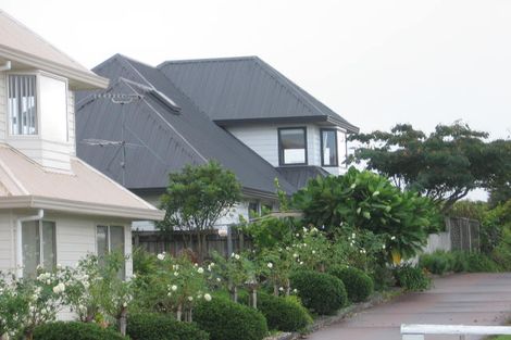 Photo of property in 93a Sturges Road, Henderson, Auckland, 0612