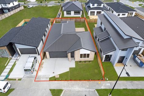 Photo of property in 33 Kaitiaki Drive, Clarks Beach, 2122