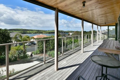 Photo of property in 12 Clansman Terrace, Gulf Harbour, Whangaparaoa, 0930