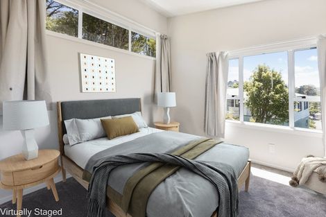 Photo of property in 37 Spenmoor Street, Newlands, Wellington, 6037