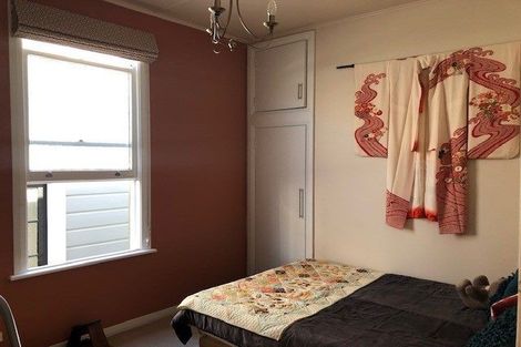 Photo of property in 10 Milton Street, Berhampore, Wellington, 6023