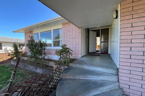 Photo of property in 47 Kennedy Drive, Levin, 5510