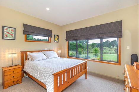 Photo of property in 100 Lea Grove, Levin, 5572