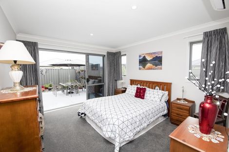 Photo of property in 50 Eriksen Road, Te Awa, Napier, 4110