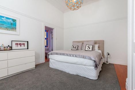 Photo of property in 11 Herne Bay Road, Herne Bay, Auckland, 1011