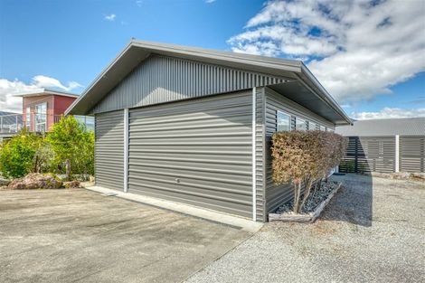 Photo of property in 42 Koe Street, Moana, 7872
