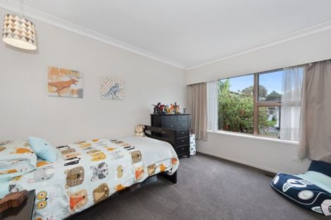 Photo of property in 22 Marnane Terrace, St Andrews, Hamilton, 3200