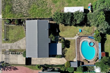 Photo of property in 220 Ocean Road, Ohope, 3121