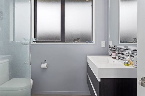 Photo of property in 12 Ruru Place, Oxford, 7430