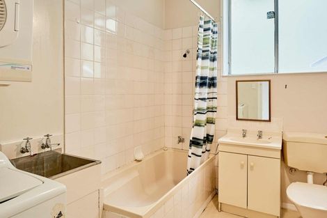 Photo of property in 20 Mcfarlane Street, Mount Victoria, Wellington, 6011