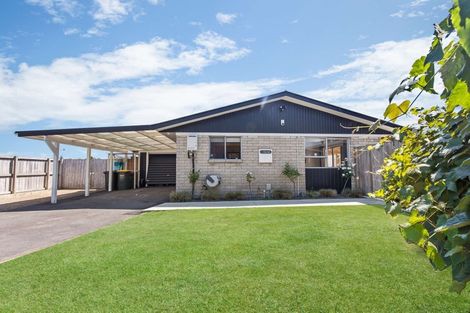 Photo of property in 72 Livingstone Avenue, Nawton, Hamilton, 3200