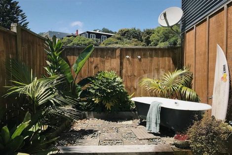 Photo of property in 333 Motutara Road, Muriwai, Waimauku, 0881