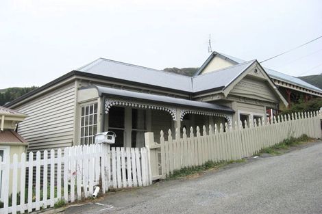 Photo of property in 71 Canterbury Street, Lyttelton, 8082