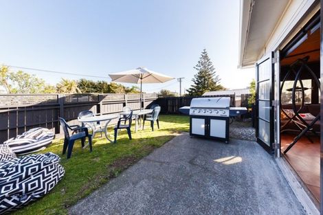 Photo of property in 13 Mack Street, Foxton Beach, Foxton, 4815