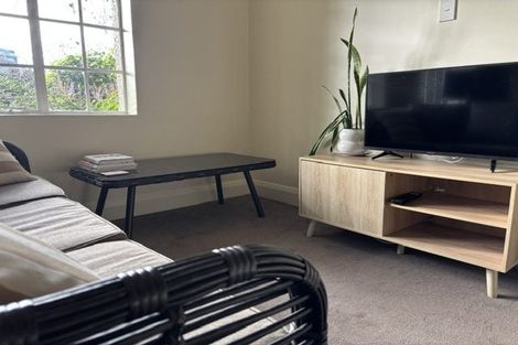 Photo of property in 5 Easdale Street, Kelburn, Wellington, 6012
