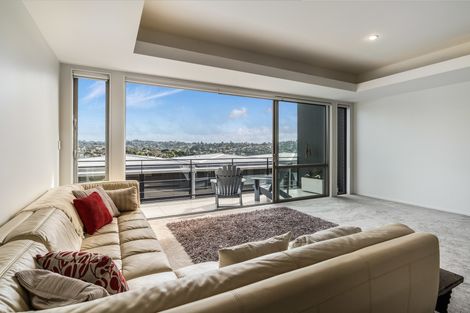 Photo of property in 4/49 Browns Road, Browns Bay, Auckland, 0630