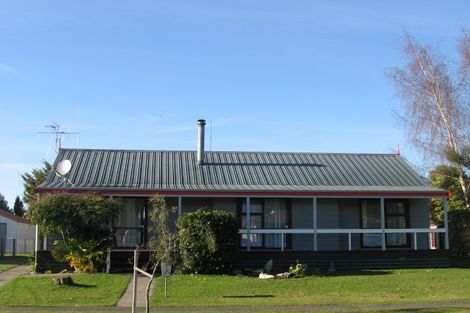 Photo of property in 25 Karen Crescent, Dinsdale, Hamilton, 3204