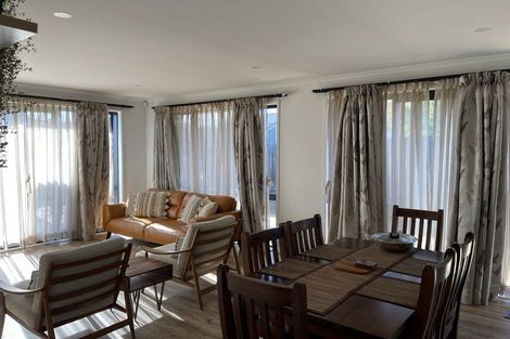 Photo of property in 1 Verdot Close, Kumeu, 0810