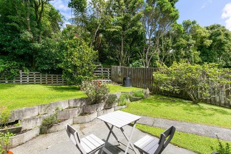 Photo of property in 9 Epping Grove, Karori, Wellington, 6012