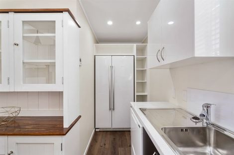 Photo of property in 1/62 Beresford Street, Bayswater, Auckland, 0622