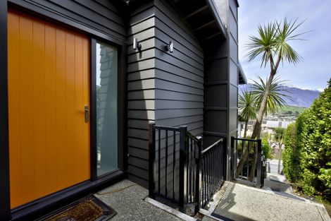 Photo of property in 75 Hensman Road, Queenstown, 9300