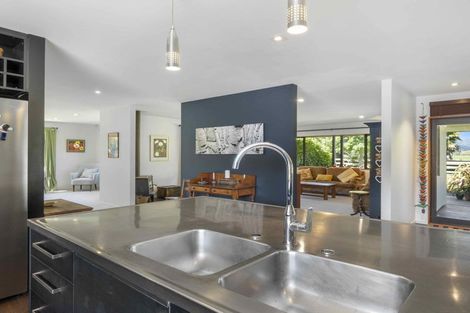 Photo of property in 424 Tararua Road, Levin, 5571