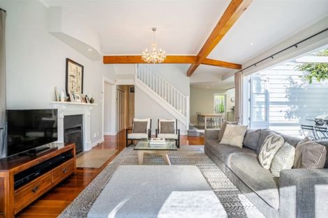 Photo of property in 6 Richmond Avenue, Northcote Point, Auckland, 0627